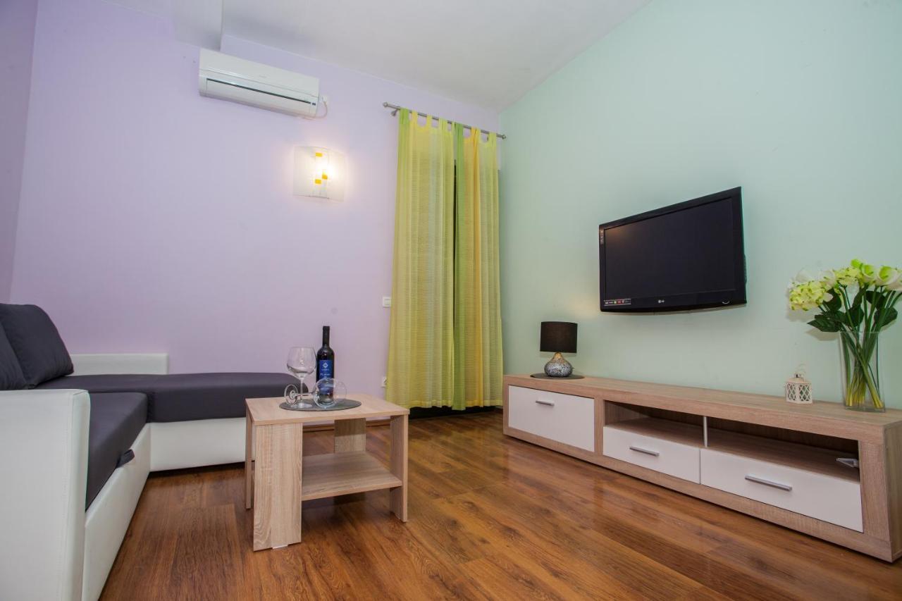 Apartments Lovic Lokva Rogoznica Exterior photo