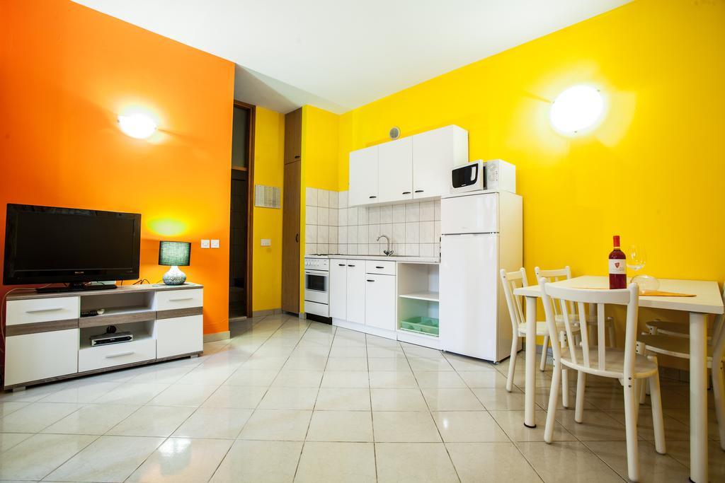 Apartments Lovic Lokva Rogoznica Exterior photo