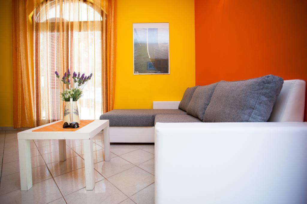 Apartments Lovic Lokva Rogoznica Room photo